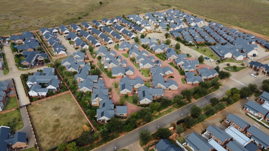 3 Bedroom Property for Sale in De Land Estate North West